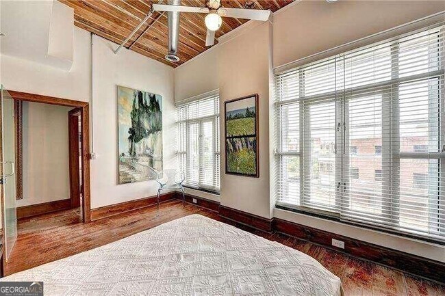 Building Photo - 161 Mangum St SW