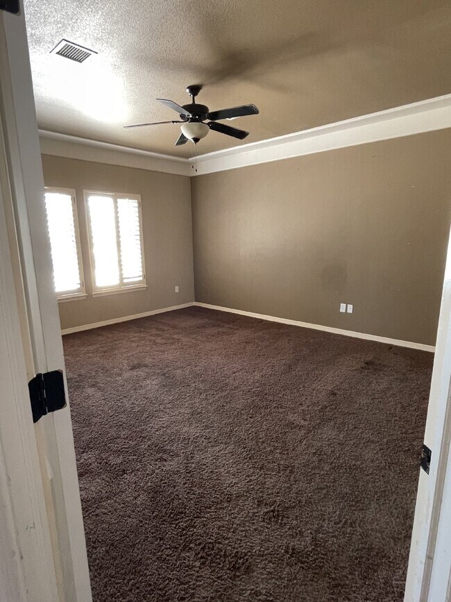 Building Photo - 3132 Tunnel Point Way