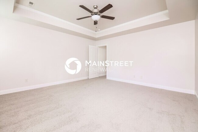 Building Photo - 4 Bedroom Pet-Friendly Home in FRANKLINTON...