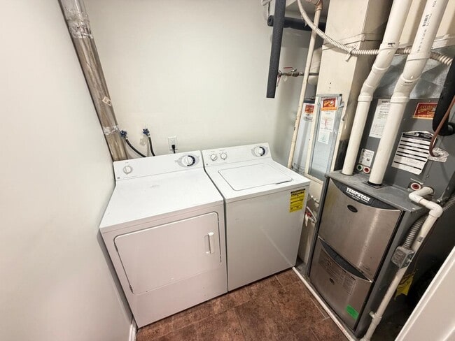 Building Photo - 1101 S 680 W