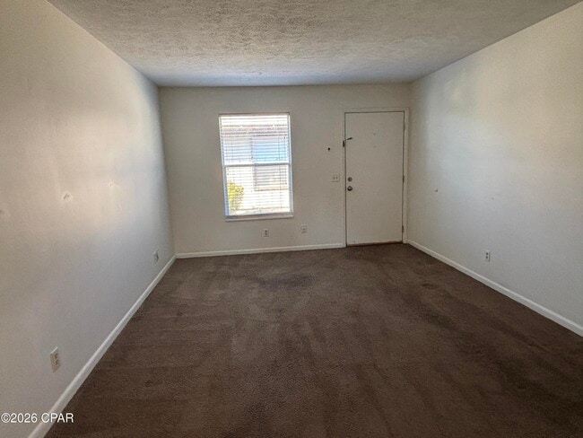 Building Photo - 3008 Stanford Rd