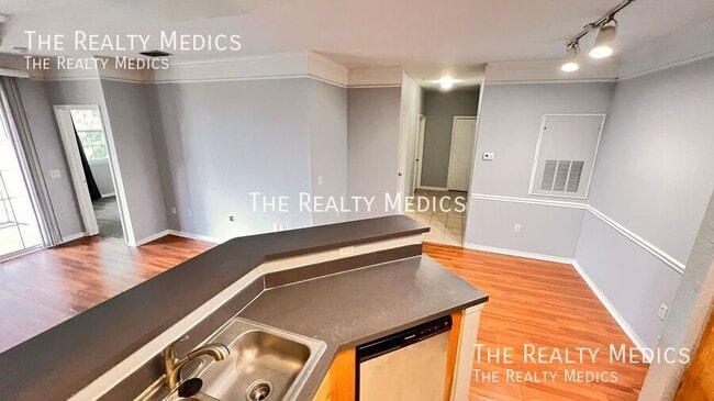 Building Photo - 6627 Queens Borough Ave