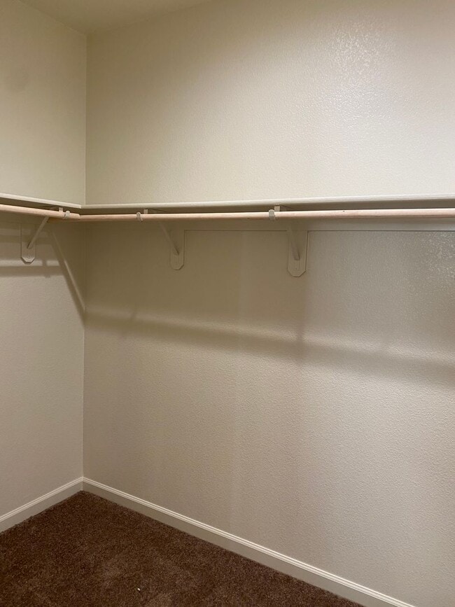 Building Photo - NEWER 3 Bedroom 2 Bath Home For Rent in Gated Community