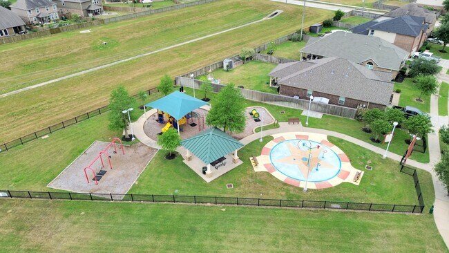 Building Photo - 15210 Paxton Landing Ln