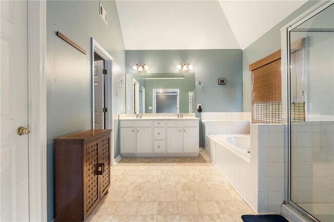 Building Photo - 6277 Vinings Vintage Dr SE