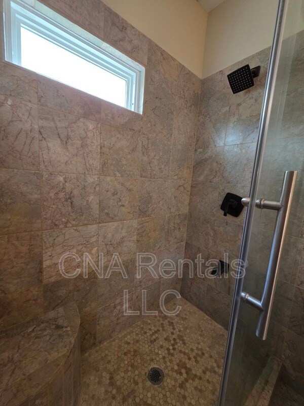 Building Photo - 1713 Paramore Pl NE