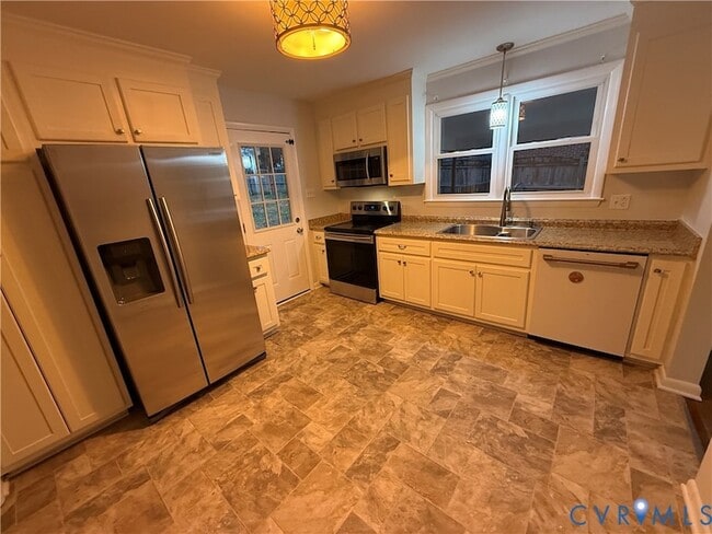 Building Photo - 21718 Magnolia Ave