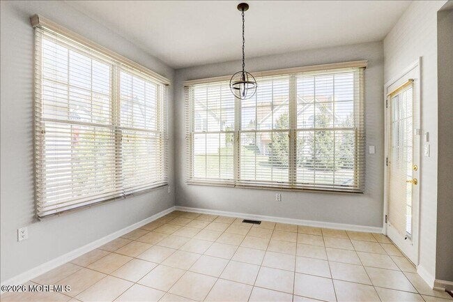 Building Photo - 3 Vancleve Rd