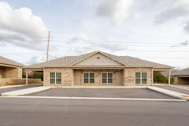 Building Photo - 311 Bentbrook Pl
