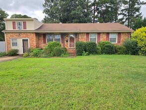 Building Photo - Charming 4-Bedroom Brick Ranch in Virginia...