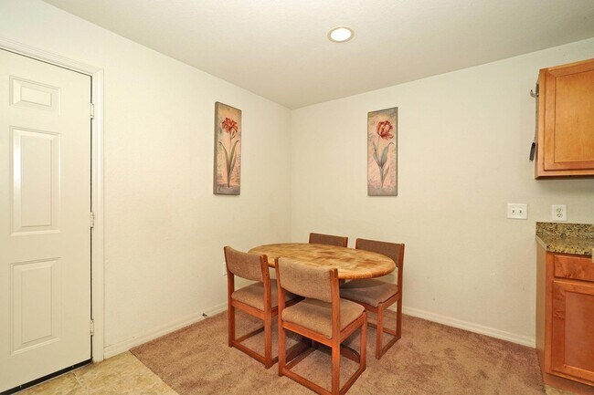 Building Photo - 3562 D'Avinci Way
