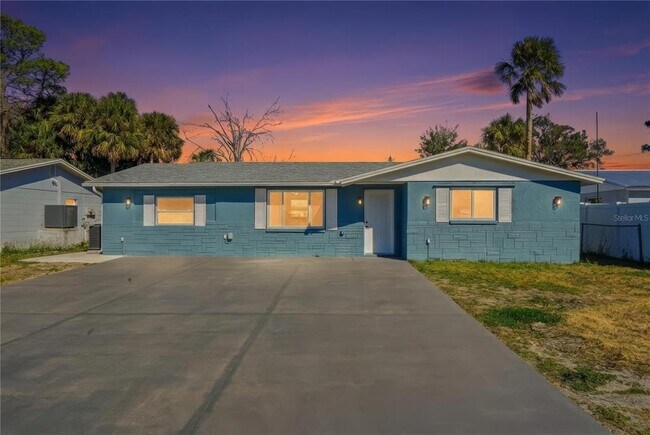 Building Photo - 5543 Quist Dr