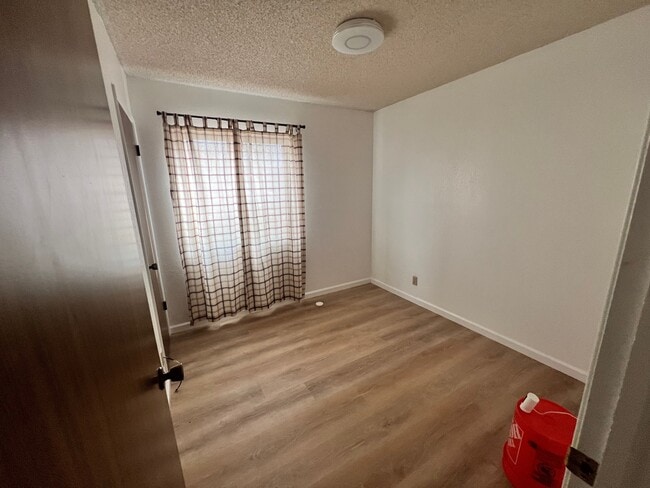 Building Photo - 2315 Mandarin Way