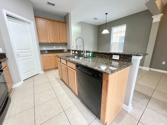 Building Photo - Awesome Townhome for rent at Windermere
