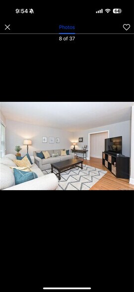 Building Photo - 6111 Rose Valley Dr