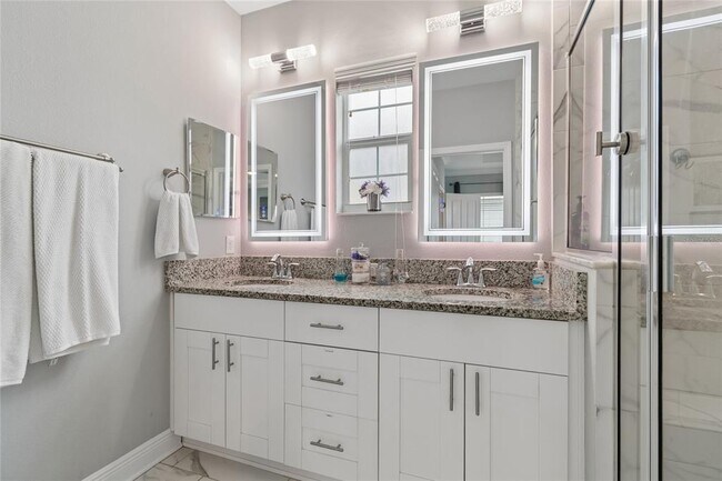 Building Photo - 3441 Bumelia Ln