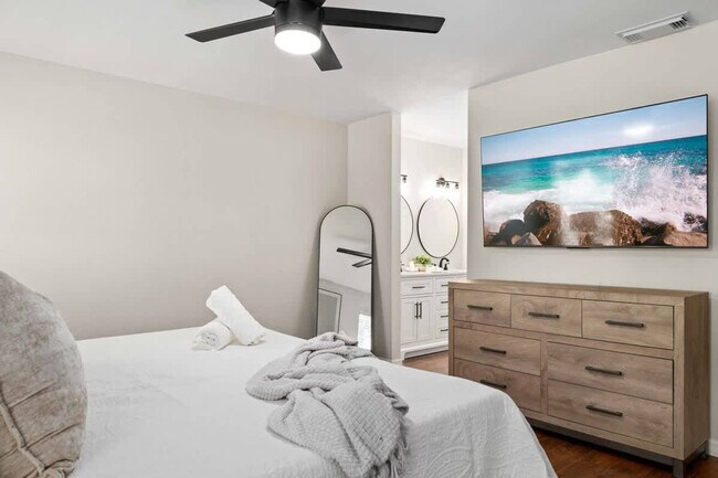 Building Photo - 1941 Tidewater Ct