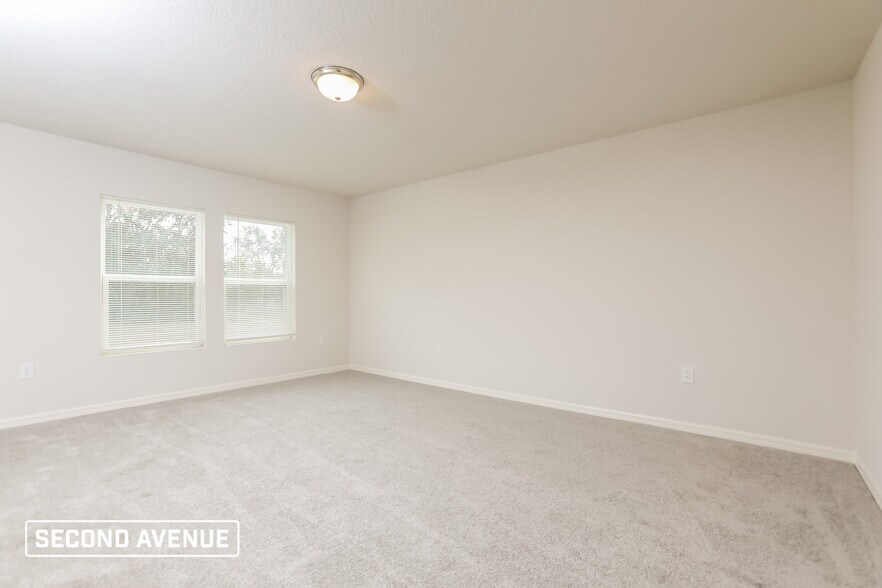 Building Photo - 208 Flounder Pl