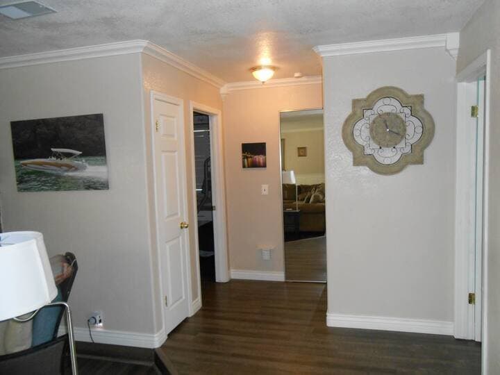 Building Photo - 2770 Diablo Dr