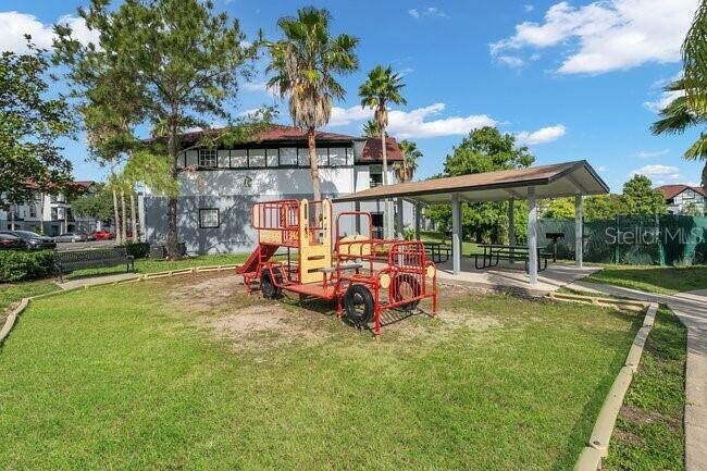 Building Photo - 3702 Palm Desert Ln