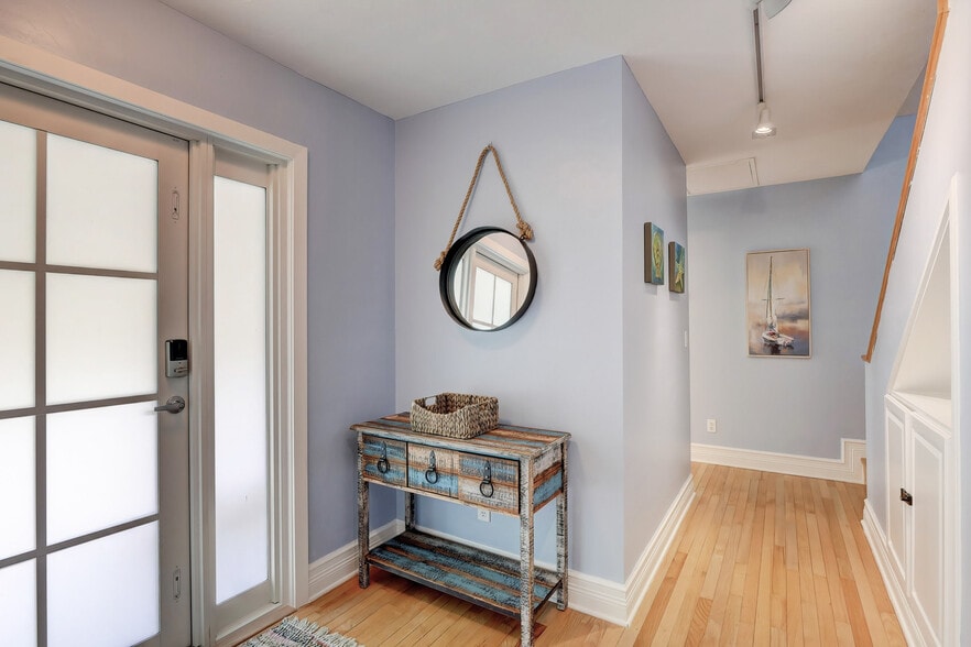 Building Photo - 5731 Marimin Dr