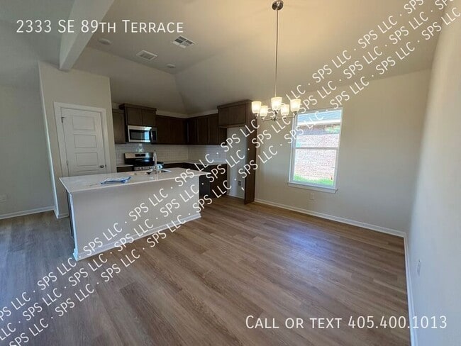 Building Photo - 2333 SE 89th Terrace