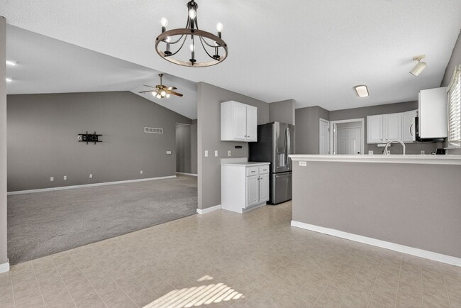 Building Photo - Beautiful 3 Bedroom, 3 Bath Single-Family Home in Wentzville