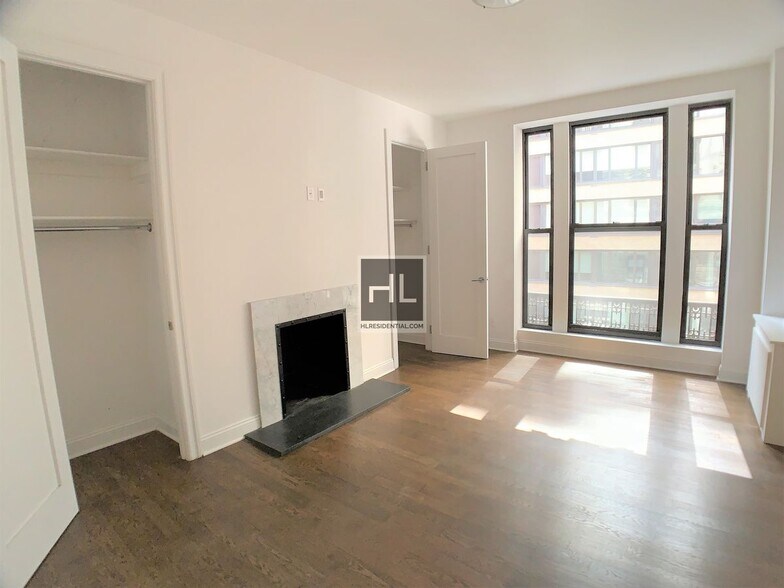 Primary Photo - STUNNING Central Park South 2 Bedroom - WO...