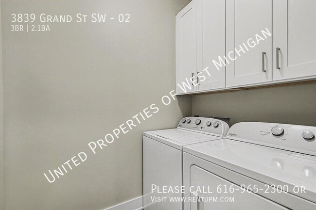 Building Photo - 3839 Grand St SW