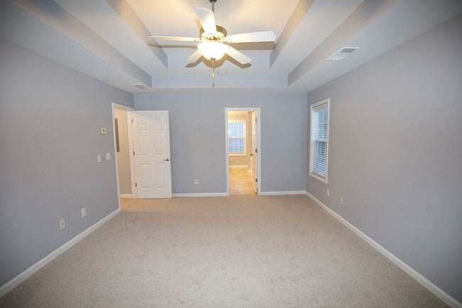 Building Photo - 7897 The Lakes Point