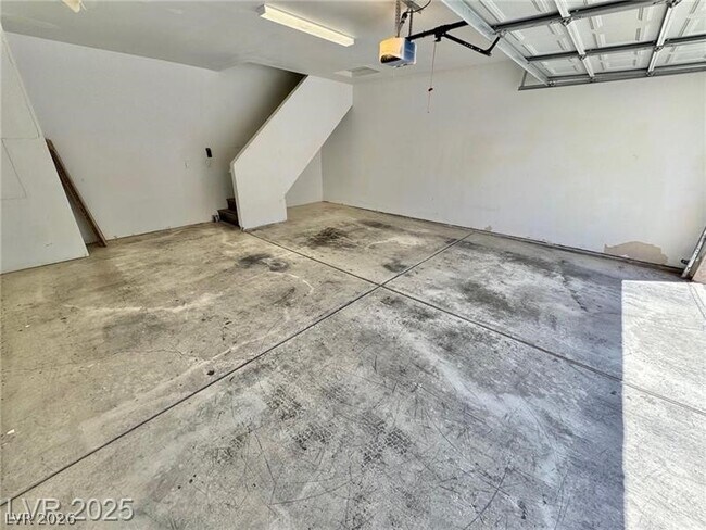 Building Photo - 5250 S Rainbow Blvd