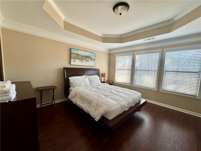 Building Photo - 2260 Ewell Park Dr NW