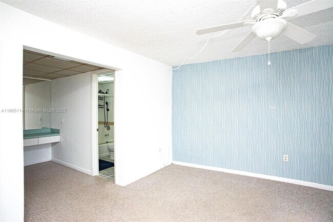 Building Photo - 13700 SW 62nd St