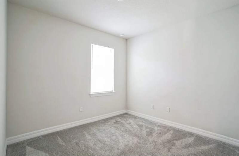 Building Photo - 2132 Live Oak Lake Rd
