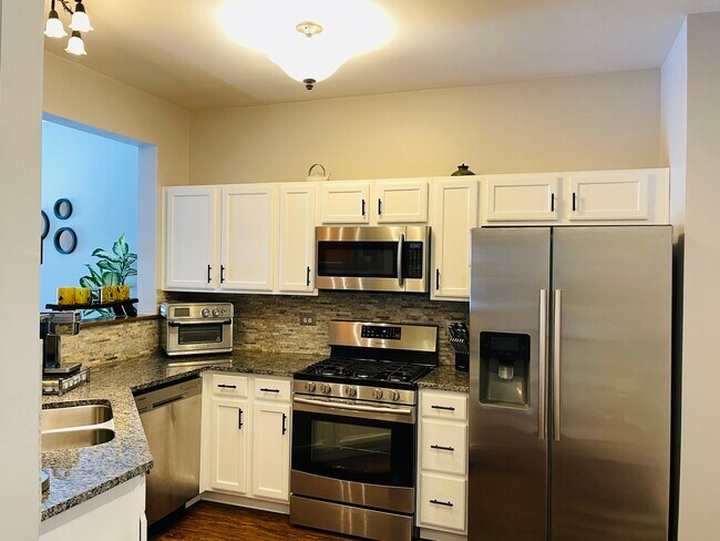Building Photo - 1385 Redbridge Ct