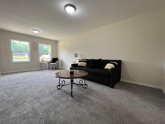 Building Photo - 237 Krouser Dr