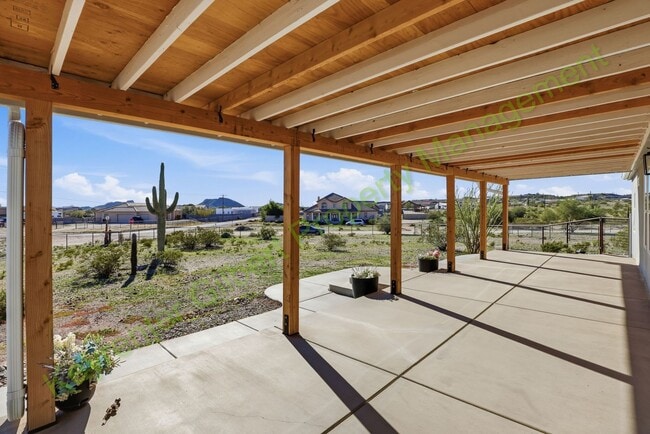 Building Photo - Stunning Queen Creek Ranch Home on 5 Acres – Horse & Livestock Friendly!