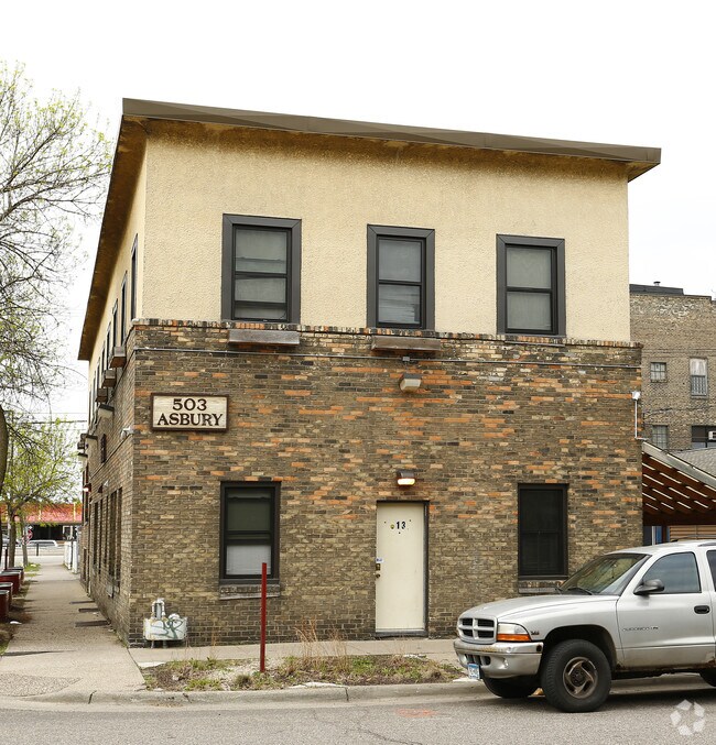 Building Photo - 503 Asbury St