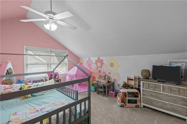 Building Photo - 181 Golden Maple Dr