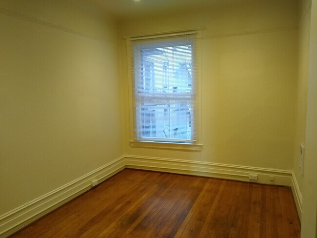 bedroom 1 - 947 Geary St