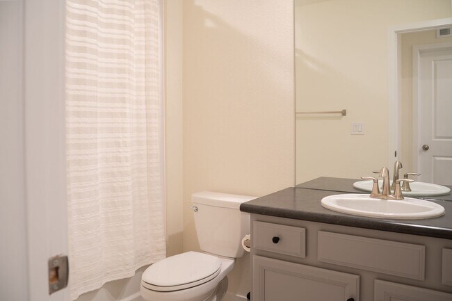 Building Photo - For Rent | $3,200/Month | 3 Bed | 3 Bath |...
