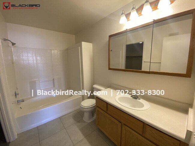 Building Photo - 5001 Starfinder Avenue