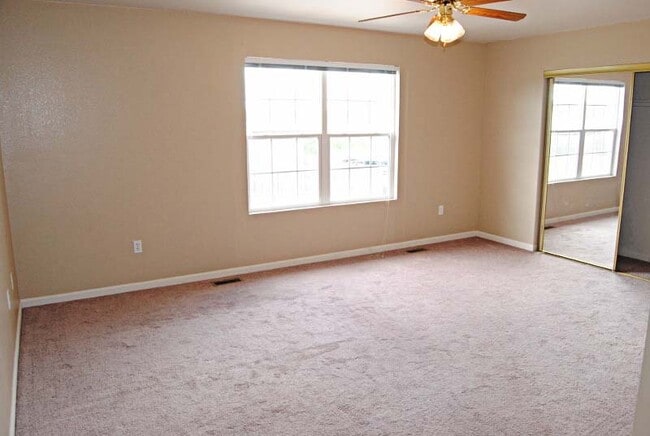 Building Photo - Available July 18th