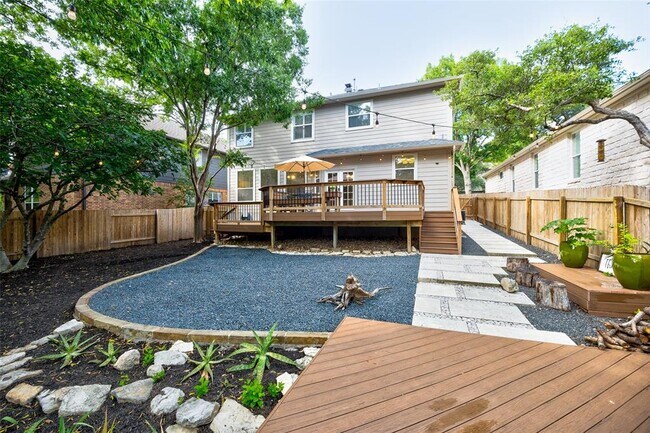 Building Photo - 4033 Canyon Glen Cir