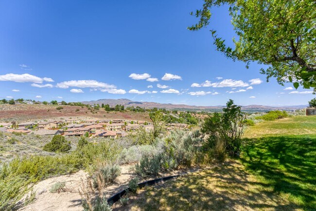 Building Photo - Interior Style you want, in the School zones you want, Plus Panoramic Views!