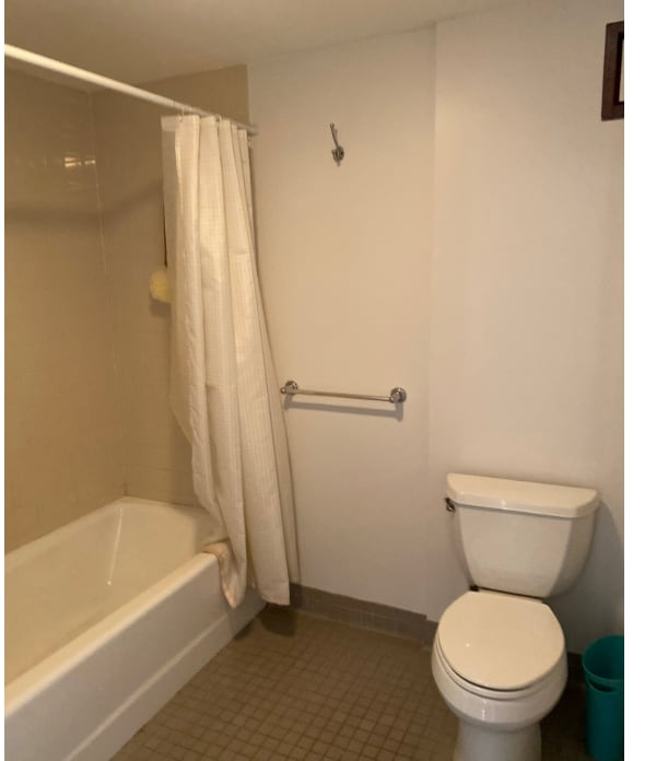 Building Photo - 476 Commonwealth Ave