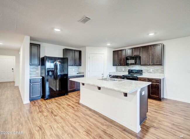 Building Photo - 7138 Hatteras Blvd