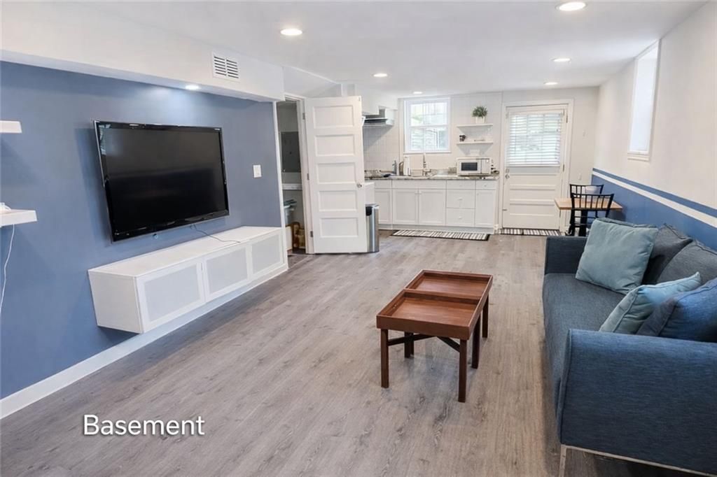 Building Photo - 2124 Zelda Dr NE