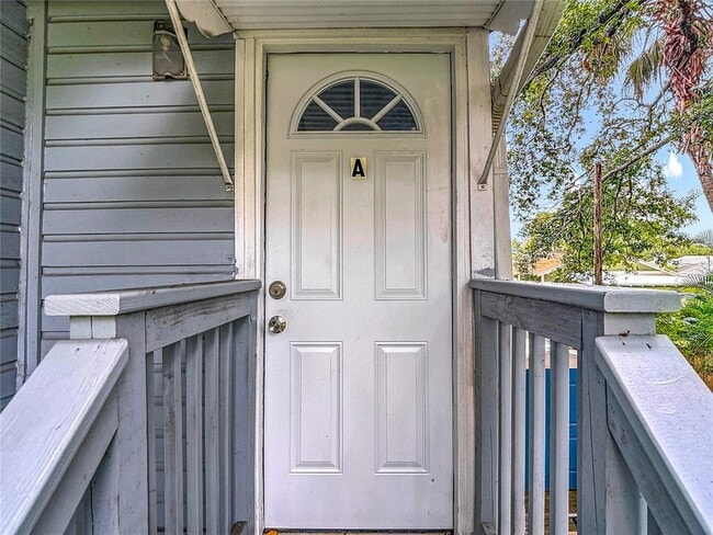 Building Photo - 205 W Hilda St