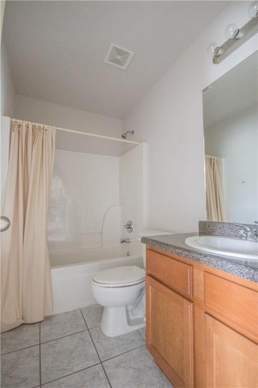 Building Photo - 325 Washburn Dr